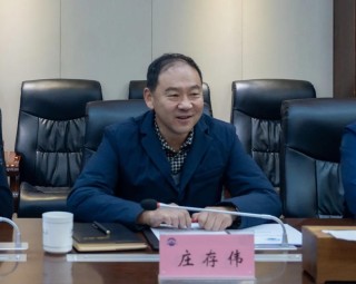 亚泰集团与藏建集团交流座谈