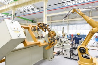 中集车辆2025年一季度业绩：“星链+雄起”双轮驱动、纯电赛道加速突破