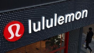 关税威胁叠加经济衰退担忧 Lululemon股价暴跌15%