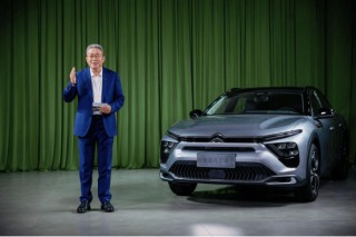 不止于轿车轻奢休旅范 东风雪铁龙新款凡尔赛C5 X自在上市