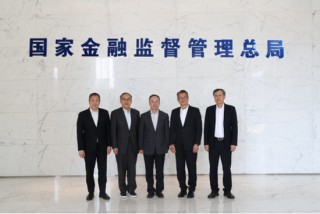 李云泽会见香港特区政府财政司司长陈茂波