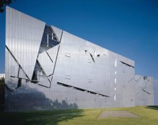 如何看待沪深数期权的价值？这种价值在市场中如何体现？