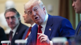 外盘头条：美乌签署矿产协议 特朗普将美国一季度GDP萎缩“甩锅”拜登 Meta、微软财报均超预期