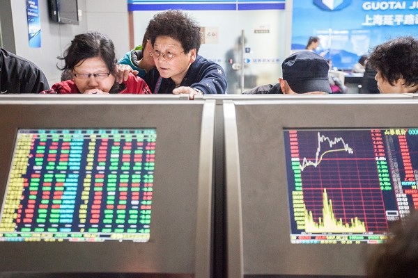 如何分析股市背离的现象？这种现象有哪些潜在影响？  第1张