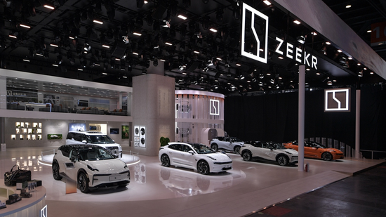 吉利汽车拟溢价13.6%私有化极氪：持续推动汽车业务整合，回归一个「吉利」  第1张