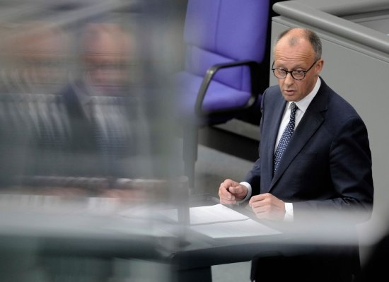 德国总理默茨承诺将打造欧洲最强军队  第1张