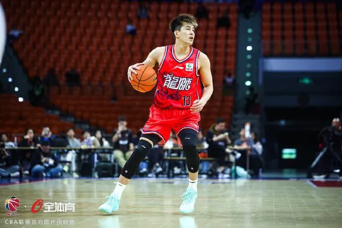 热搜第一！郭艾伦被诈骗近千万，疑以投资入股诱导  第2张